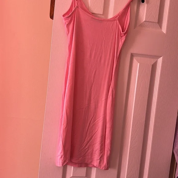 Dress - Picture 3 of 4